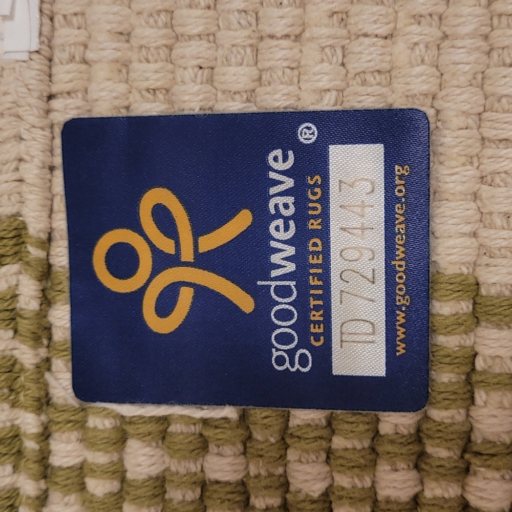 NWT Threshold Bath Rug - Picture 7 of 16